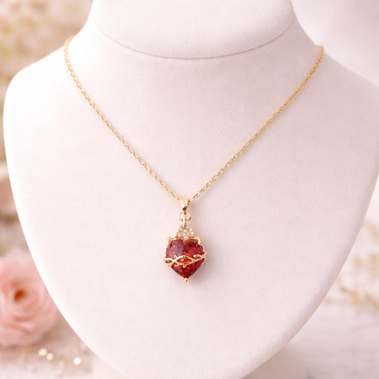 Aurelienna™ イエスの聖心の金メッキネックレス