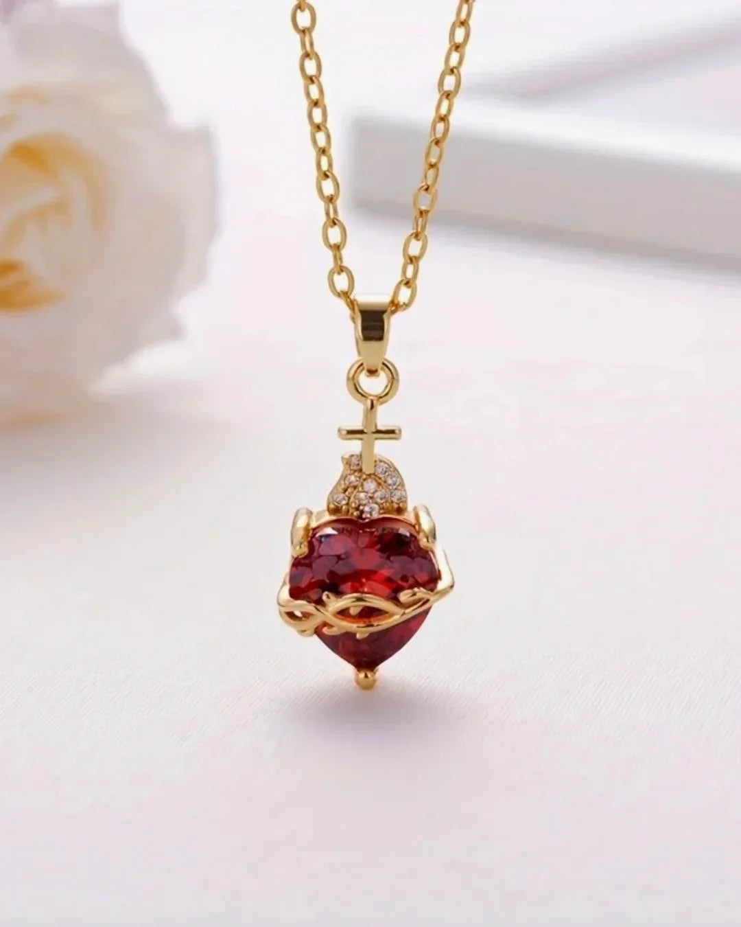 Aurelienna™ イエスの聖心の金メッキネックレス